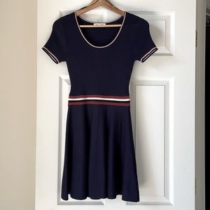 Copper Key. Small. Short sleeve knee length dress